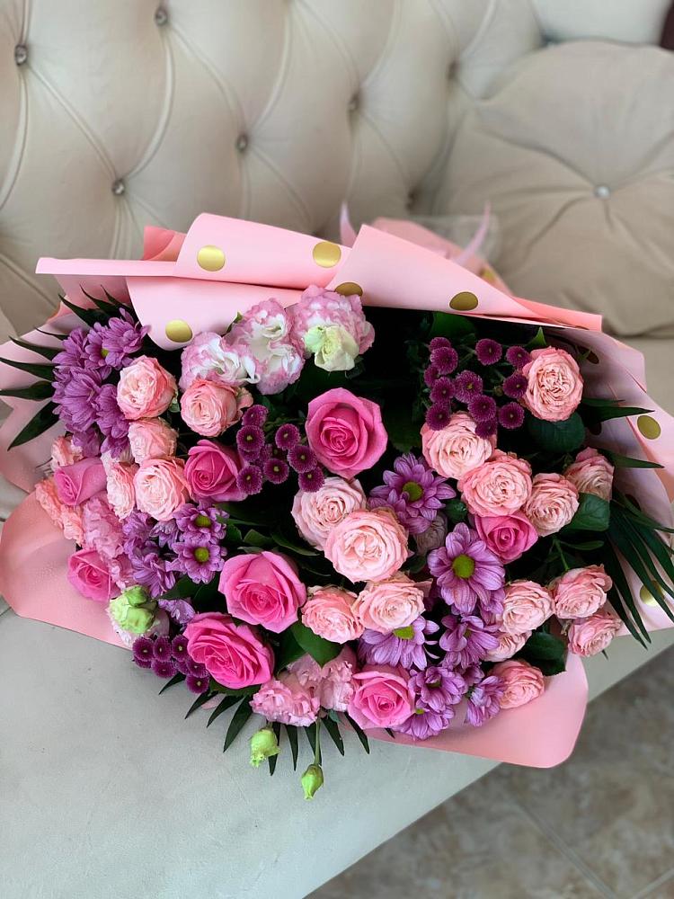 Букет цветов из: Хризантемы, Розы и Лизиантусы в Завьялово