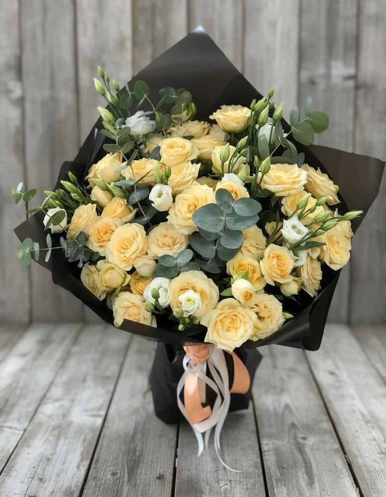 Букет цветов из: Розы и Лизиантусы в Завьялово