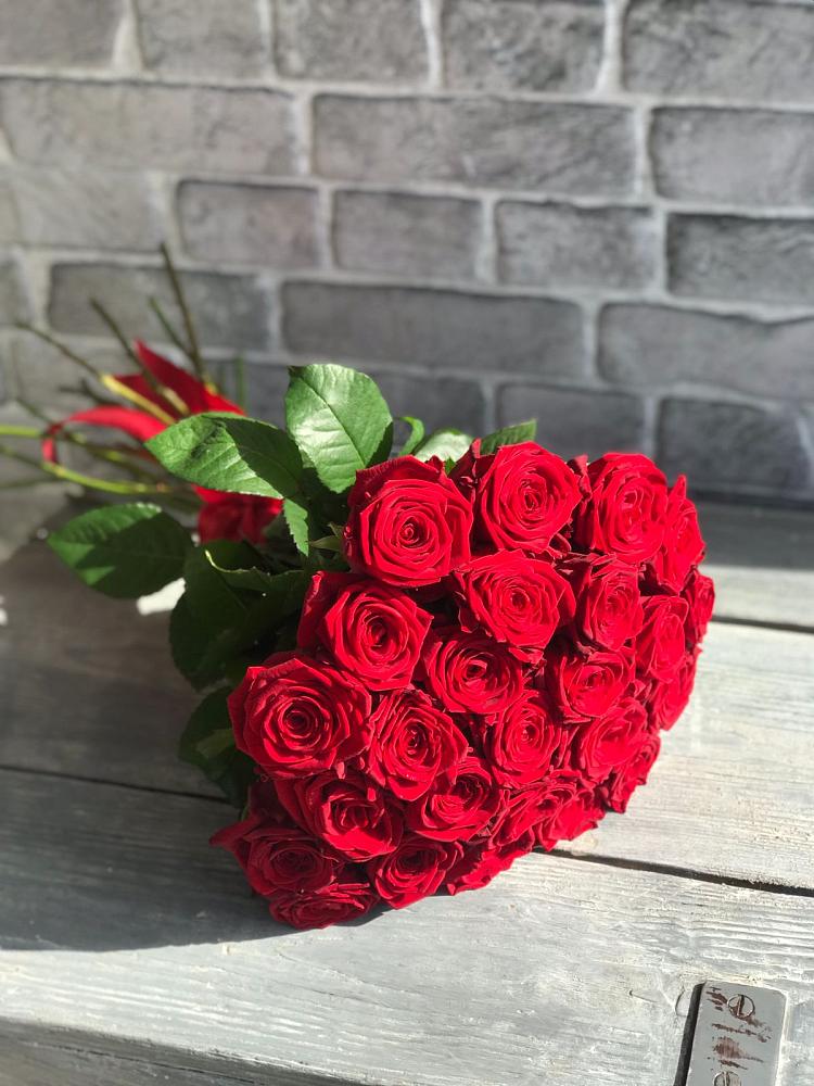 Букет Красные розы Фридом в Завьялово