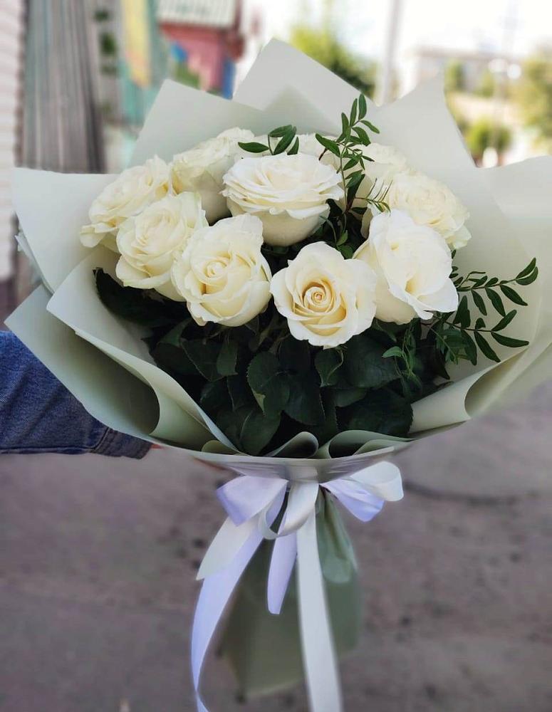 Букет Белые розы Проуд в Завьялово