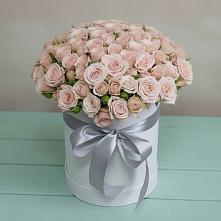 Цветочная композиция из Розы в шляпной коробке в Завьялово