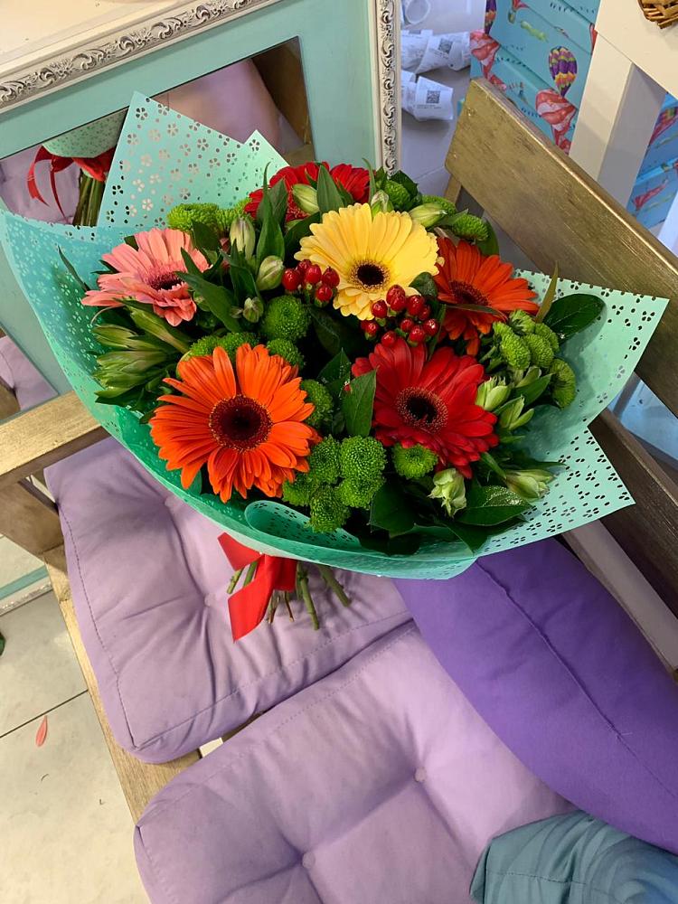 Букет цветов из: Герберы, Хризантемы и Альстромерии в Завьялово