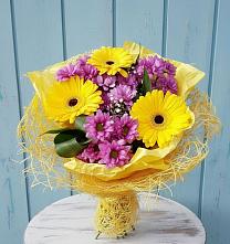 Букет цветов из:  Хризантемы и Герберы в Завьялово