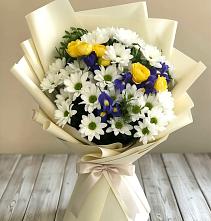 Букет цветов из:  Ирисы, Хризантемы и Розы #REPLACE_PRED# Завьялово