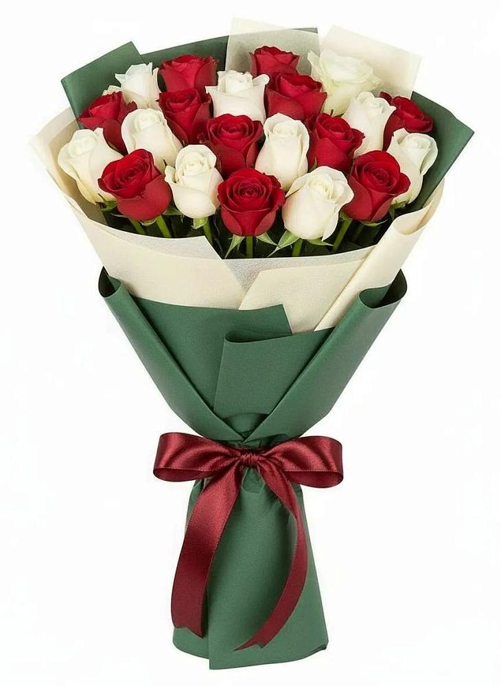 Букет Микс из красных и белых роз в Завьялово