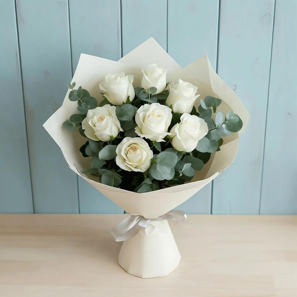 Букет Белые розы в Эвкалипте в Завьялово