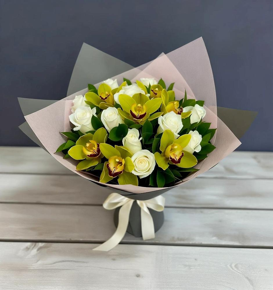 Букет цветов из: Орхидеи и Розы в Завьялово