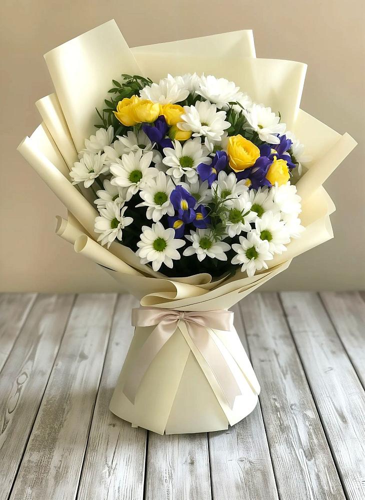 Букет цветов из: Ирисы, Хризантемы и Розы в Завьялово