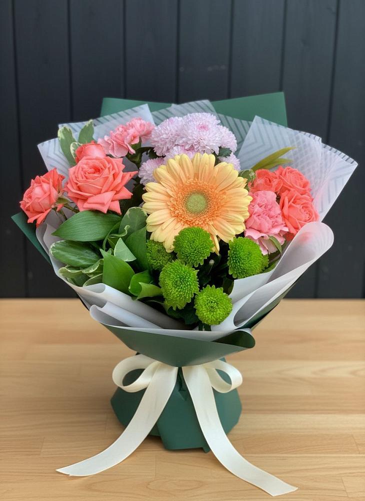 Букет цветов из: Гвоздики, Розы, Герберы и Хризантемы в Завьялово