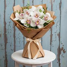 Букет цветов из:  Орхидеи и Розы в Завьялово